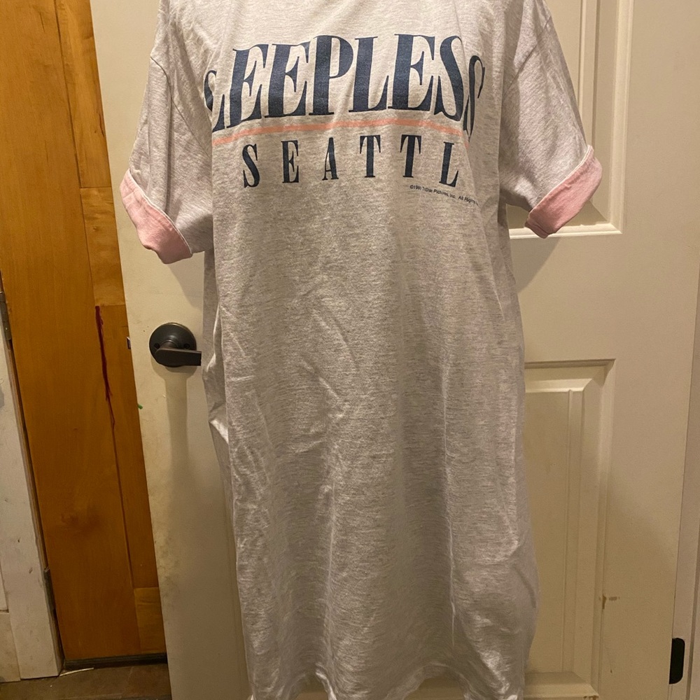 Vintage Sleepless in Seattle Sleep Night Shirt
